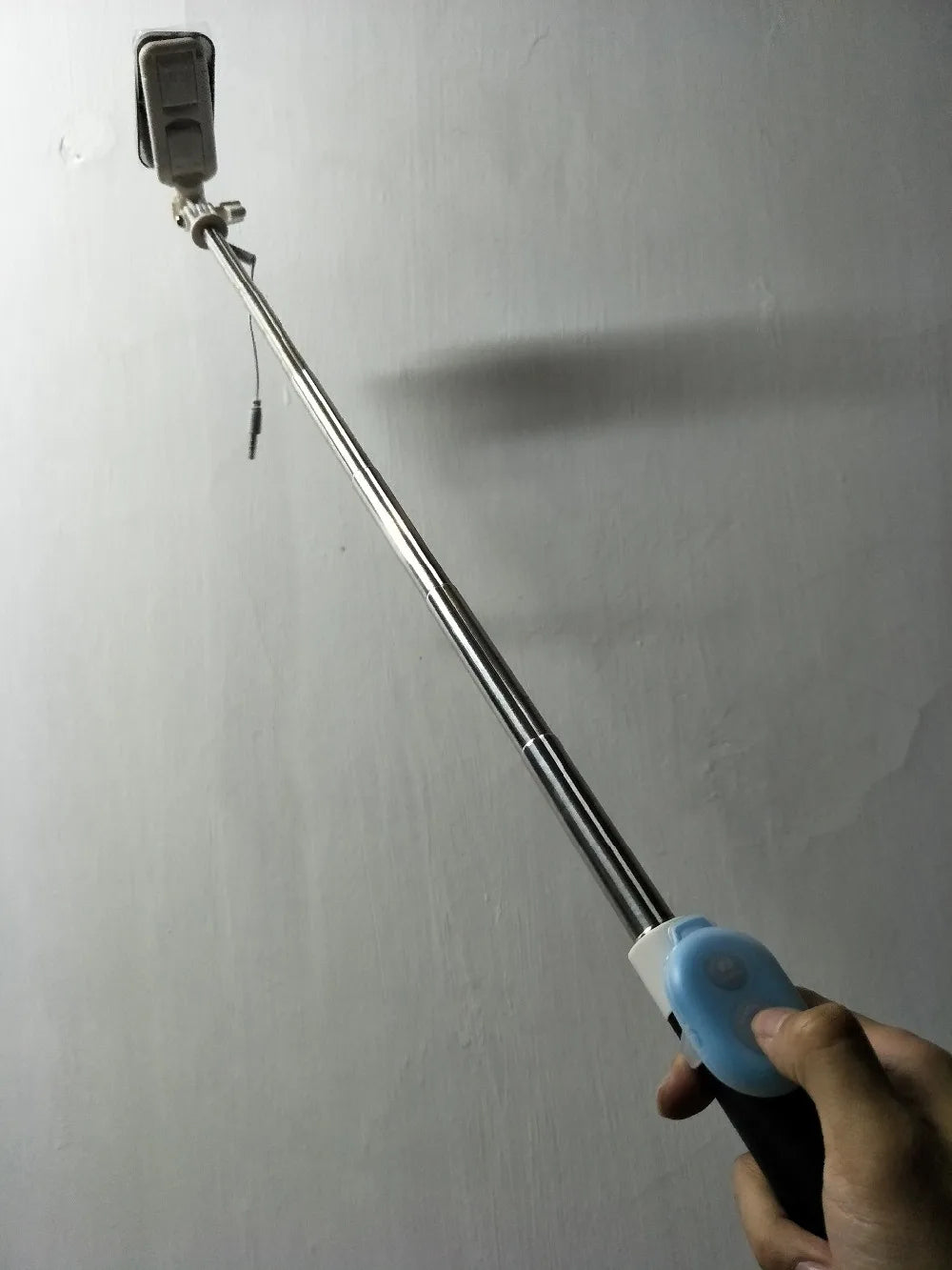 Mini Bluetooth Selfie Remote for iOS & Android